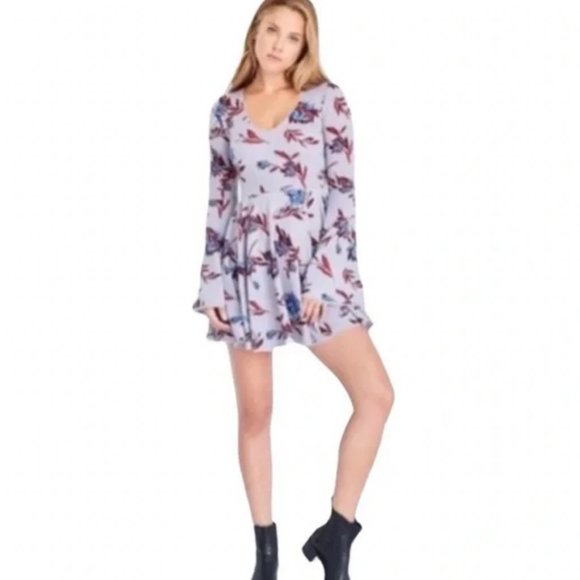 Urban Outfitters Dresses & Skirts - kimchi blue urban outfitters purple floral trumpet sleeve skater dress womens M